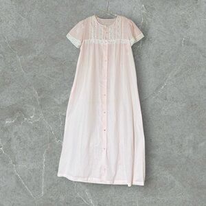 Sleepwear Lace Trim 60s Medium with Pockets NWOT